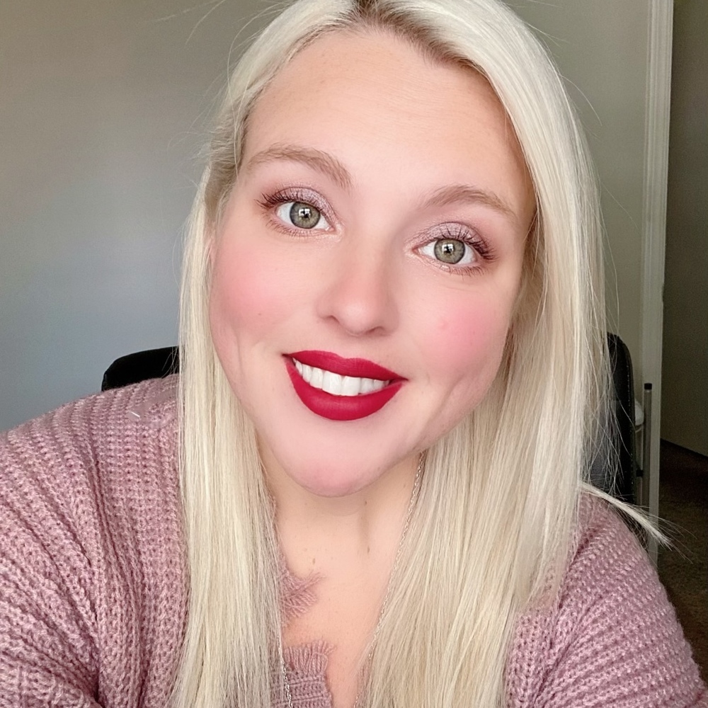 Meet your Posher, Cher